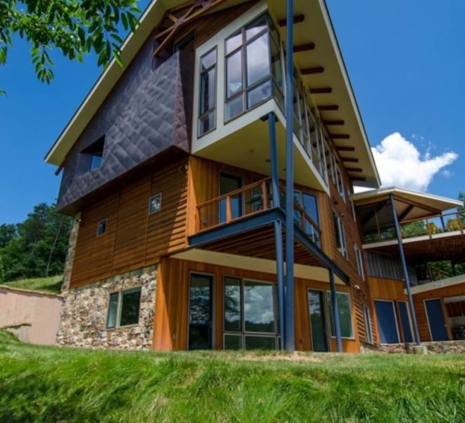 Lake Holiday House
