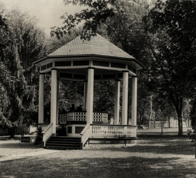 Bandstand Capon Springs Resort 4